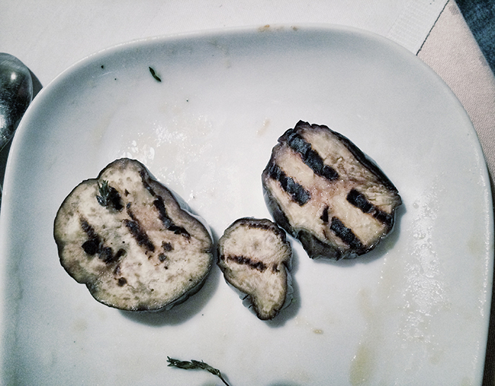 1402_aubergine_700