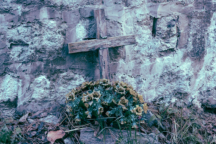1409_kreuz700