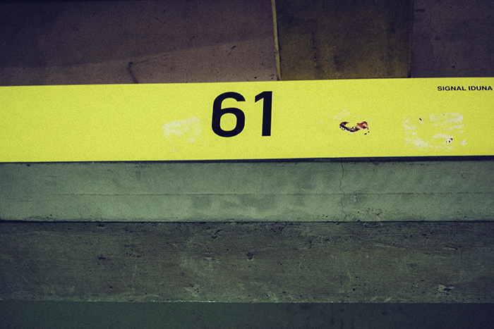 1411_schwarzgelb_700