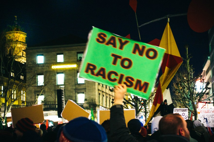 1501_saynotoracism1800